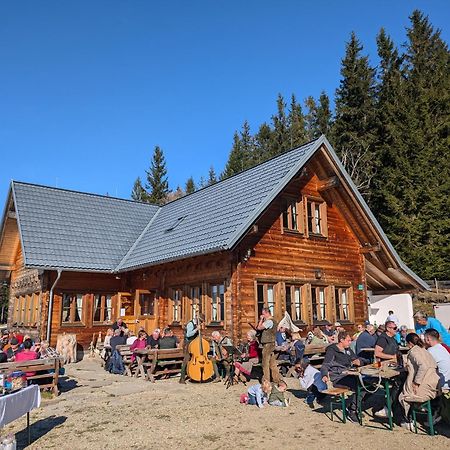 Glatzl Trahuetten Alm Sankt Lorenzen am Wechsel Exterior photo